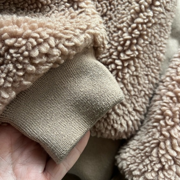 Sunday Best  Cozy Teddy Sherpa Jacket in Camel - Picture 3 of 4